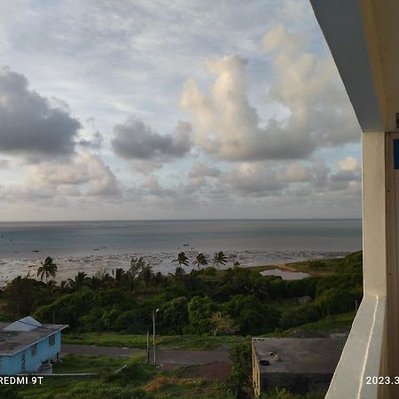 Отель La Terrasse Port South East Экстерьер фото