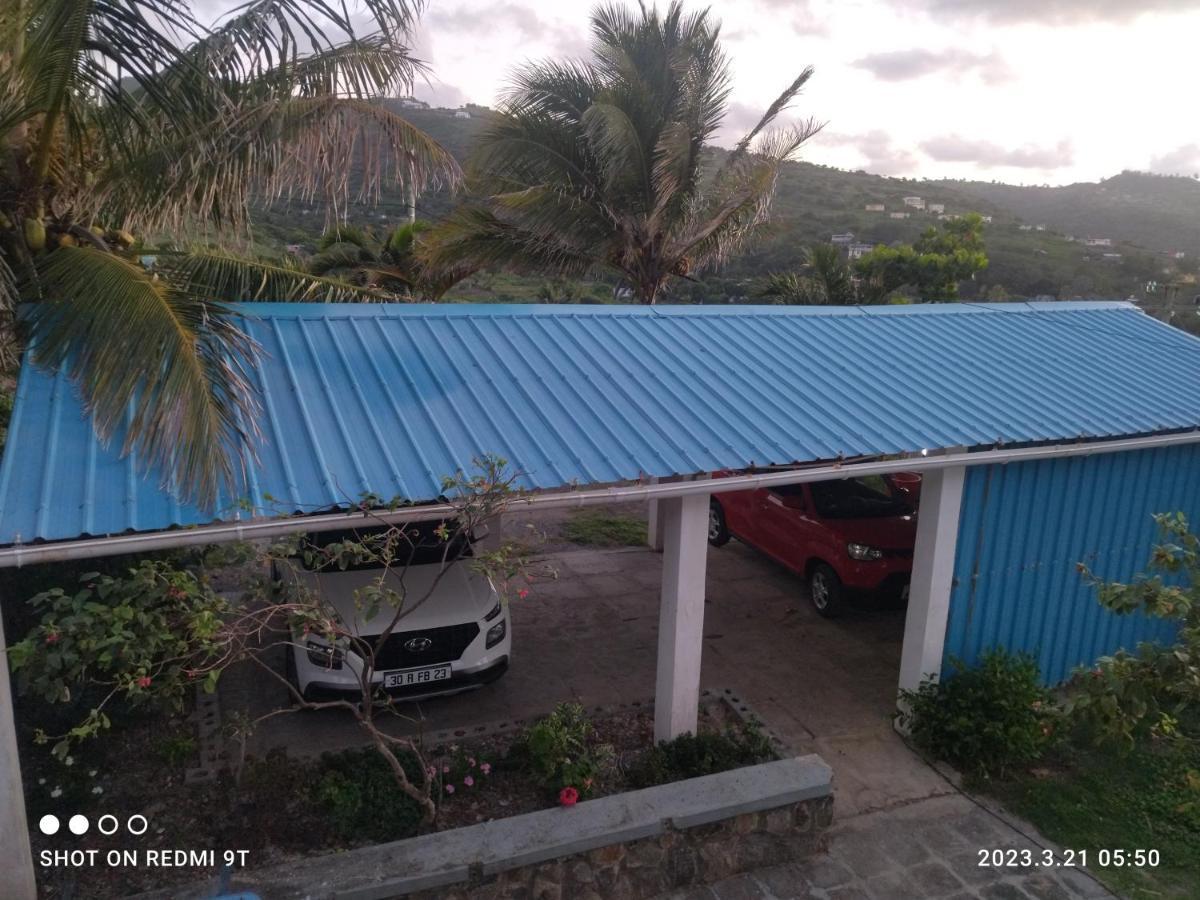 Отель La Terrasse Port South East Экстерьер фото